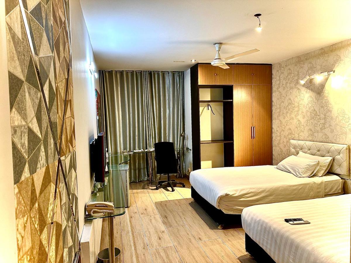Contemporary Heights Hotel And Apartments Дакка Екстер'єр фото